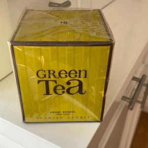 Henri Bendel Scented Candle Green Tea Scent - RARE!